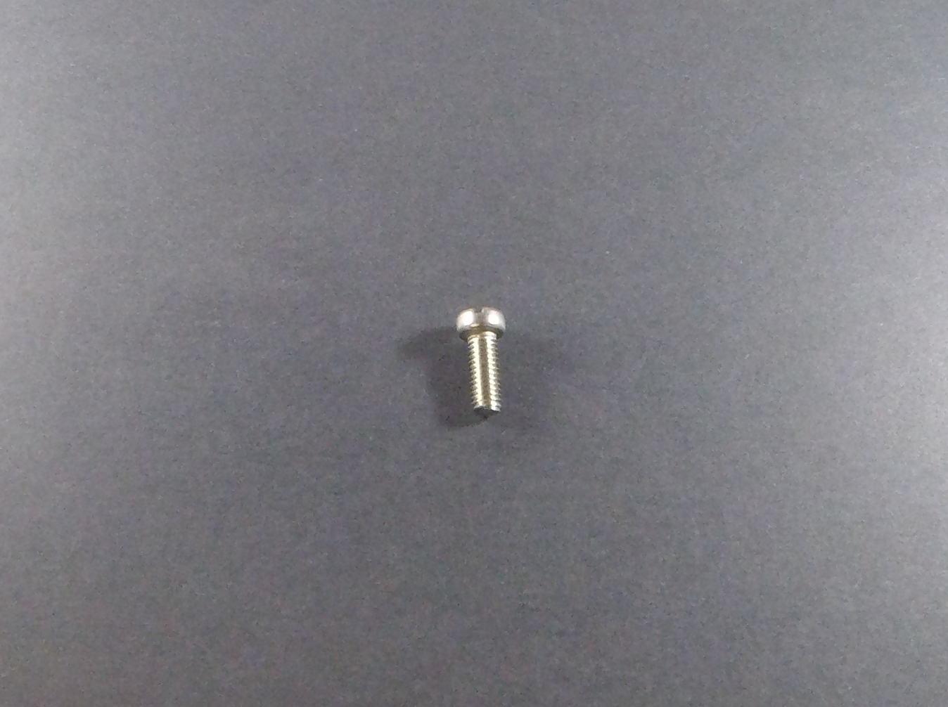 10-16486 Screw, 10-32 x 1/2"