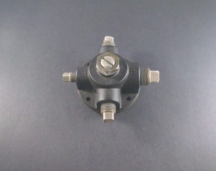 MMM6803AAA Regulator, Suction 3 Way