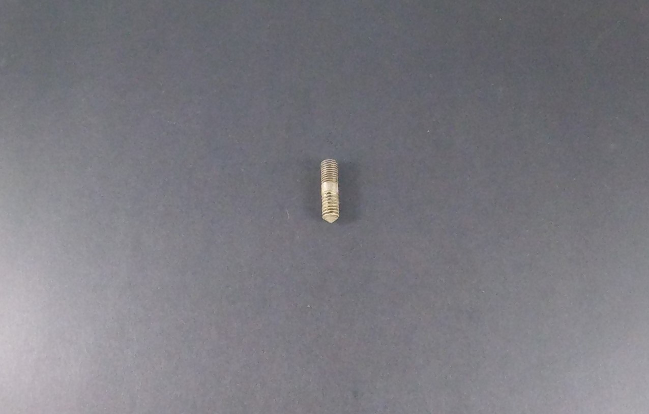2018 - 401963 Stud