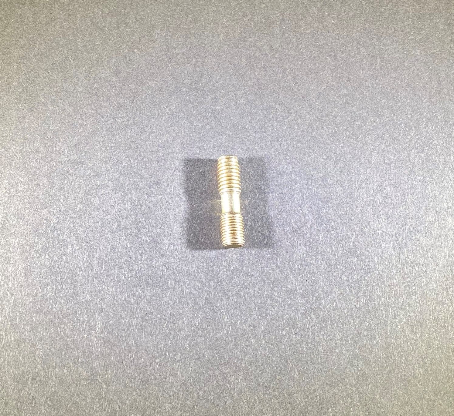 646140-2 Stud