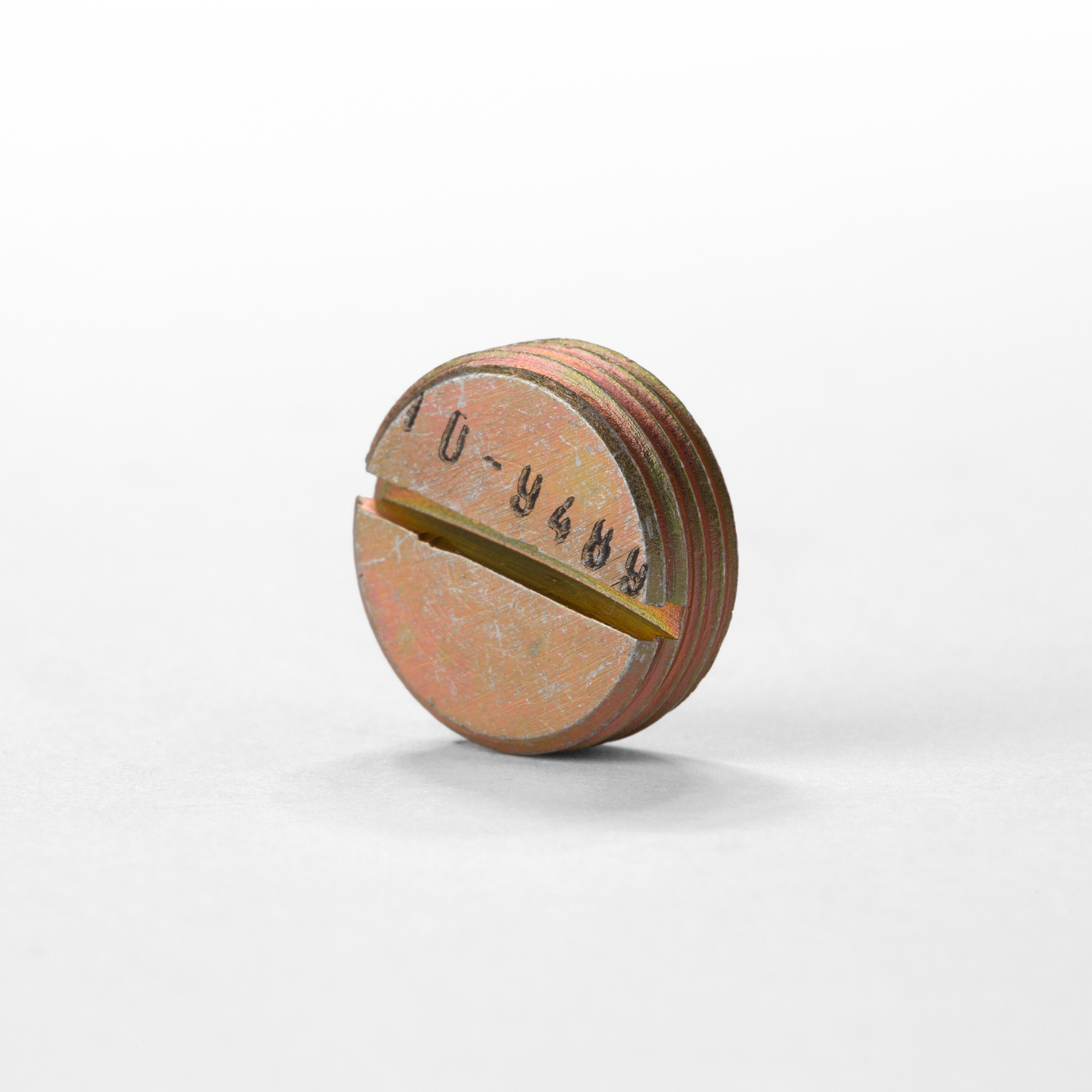 10-9489 Plug, Retaining